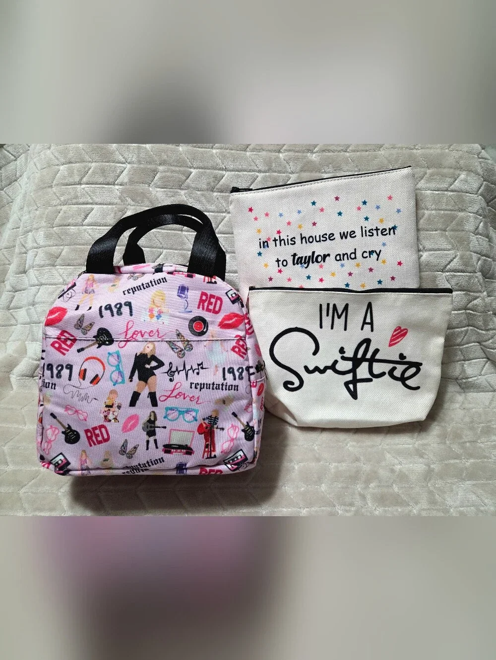 Taylor Swift 3pc Lot- Lunch Tote- 2 Cosmetic Bags- All In New Condition